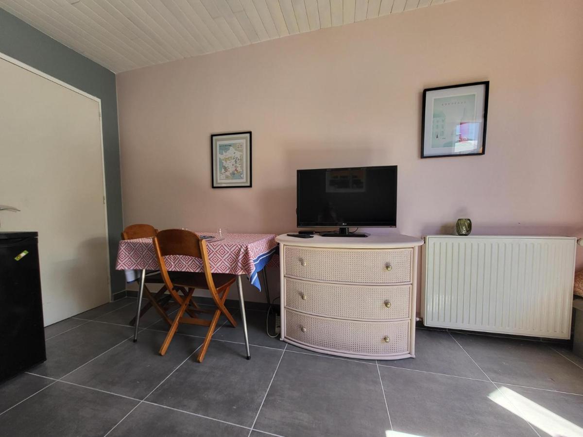Logement proche de Bordeaux, route des Châteaux Ludon-Médoc Exterior foto